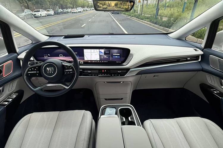 Used Buick Century 2023 2.0T Six-Seater Yinshi Edition
