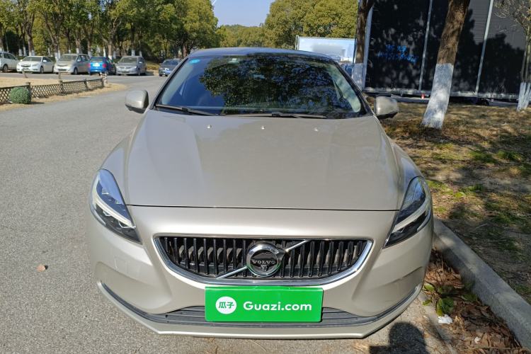Used Volvo V40 2017 T3 Zhiyi Edition