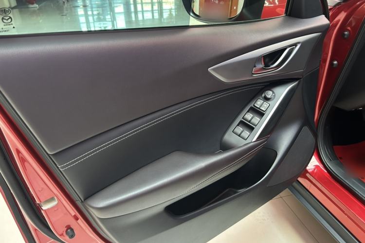 Used Mazda CX-4 2018 2.0L Automatic Two-Wheel Drive Blue Sky Luxury Edition
