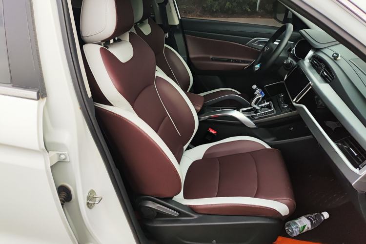 Used Geely Auto Emgrand X7 Sport 2022 1.8TD DCT Zhiya Trim
