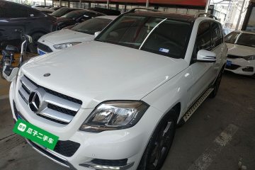Used Mercedes-Benz GLK-Class 2013 GLK 300 4MATIC Dynamic Sunroof Model