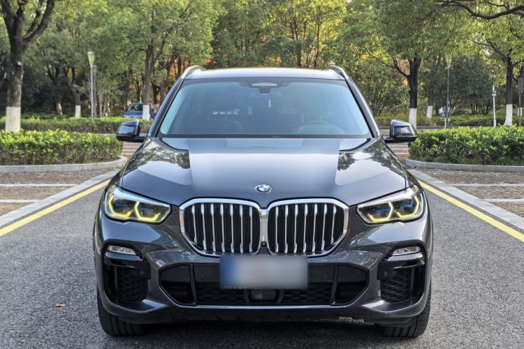 Used BMW X5 2019 xDrive40i Luxury Model with M Sport Package
