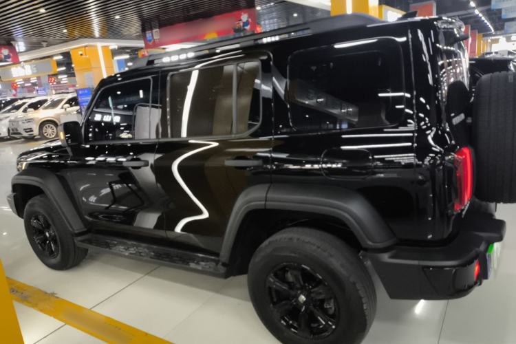 Used Tank 300 2025 2.0T Challenger
