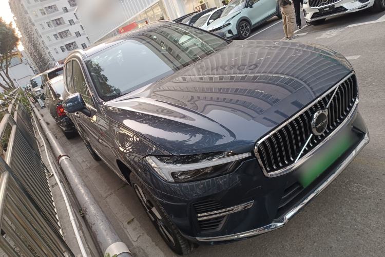Used Volvo XC60 New Energy 2025 Plug-in Hybrid Long-Range All-Wheel Drive Smart Luxury Edition