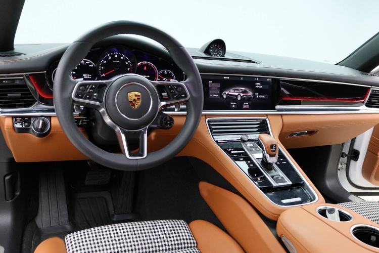 Used Porsche Panamera 2017 Panamera 4 Sport Turismo 3.0T
