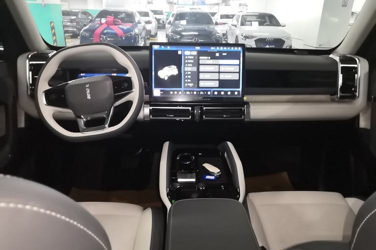 Used  03 2024 501km Four-wheel Drive Long-Range Advanced Version