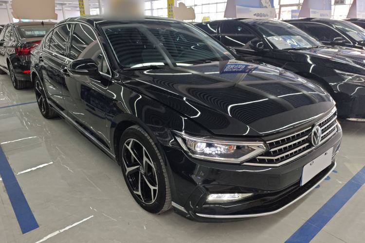 Used Volkswagen Magotan 2023 2 Million Units Limited Edition 330TSI DSG Leading Version