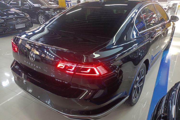 Used Volkswagen Magotan 2020 330TSI DSG Leading Model
