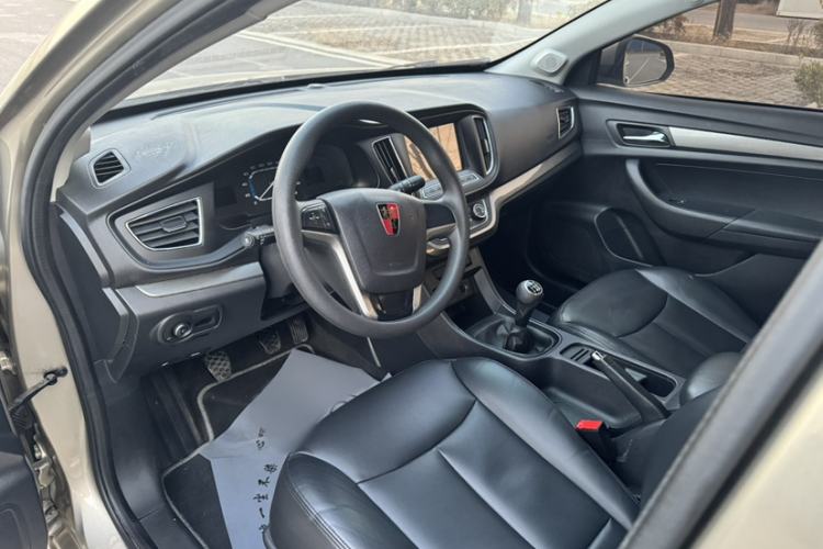 Used Roewe 360 2015 1.5L manual luxury edition
