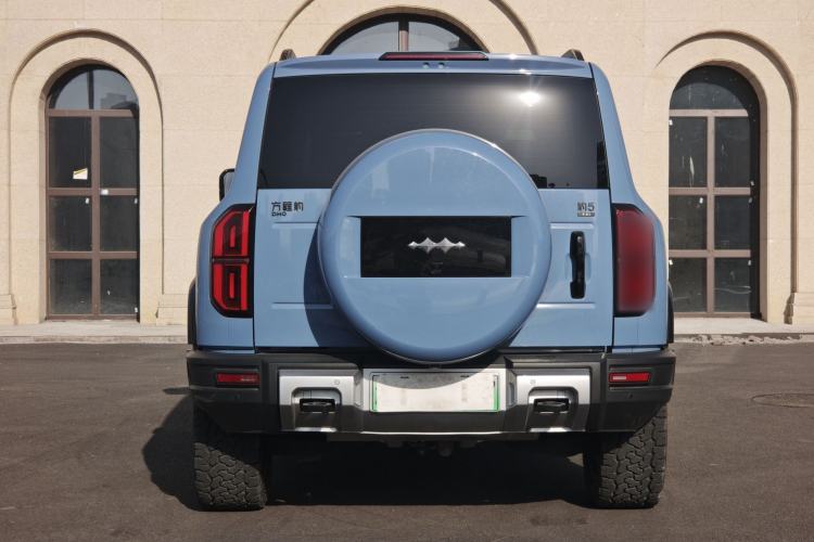 Used  Leopard 5 2023 Navigator Edition
