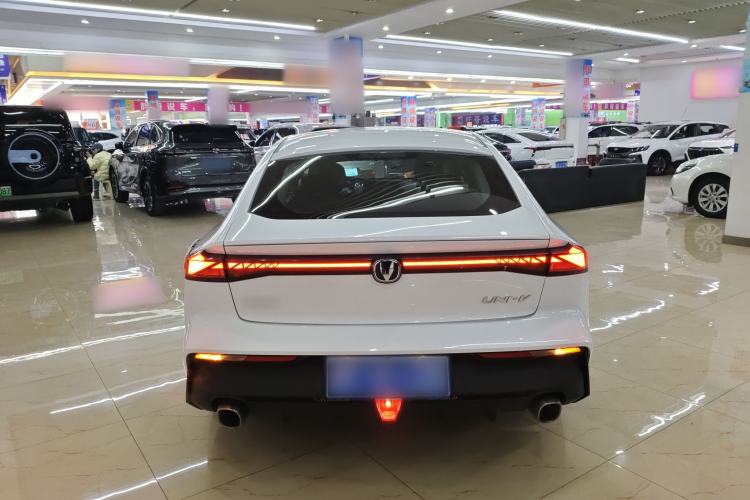 Used Changan UNI-V 2022 1.5T Prestige Version