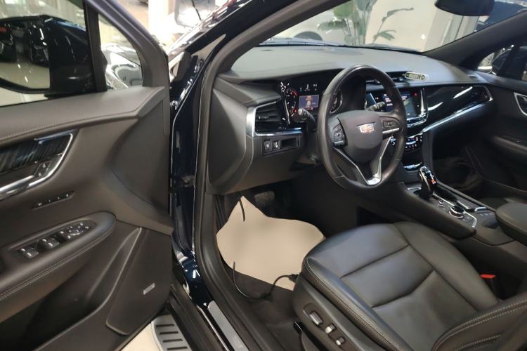 Used Cadillac XT6 2021 2.0T 7-Seater Four-Wheel Drive Luxury Version
