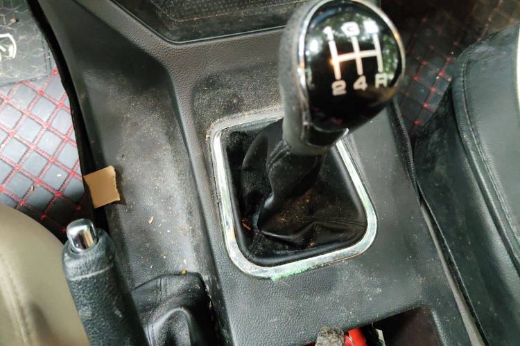 Used FORTHING Lingzhi 2023 M5L 1.6L Base Model 7 Seats