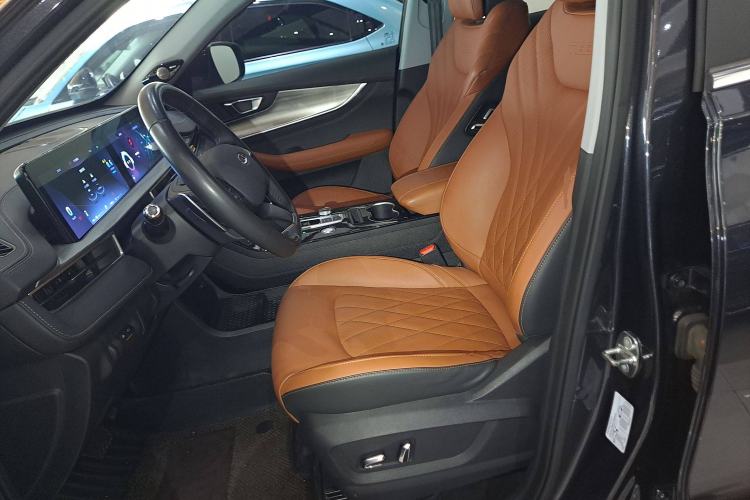 Used Chery Tiggo 8 PLUS 2022 290TGDI DCT Luxury Edition+
