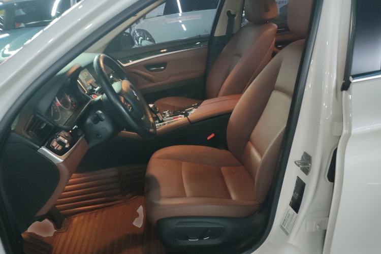 Used BMW 5 Series 2017 520Li Elegant Edition
