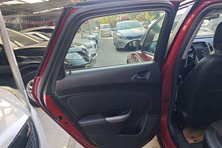 Used Buick GT 2014 XT 1.6L Automatic Fashion Edition
