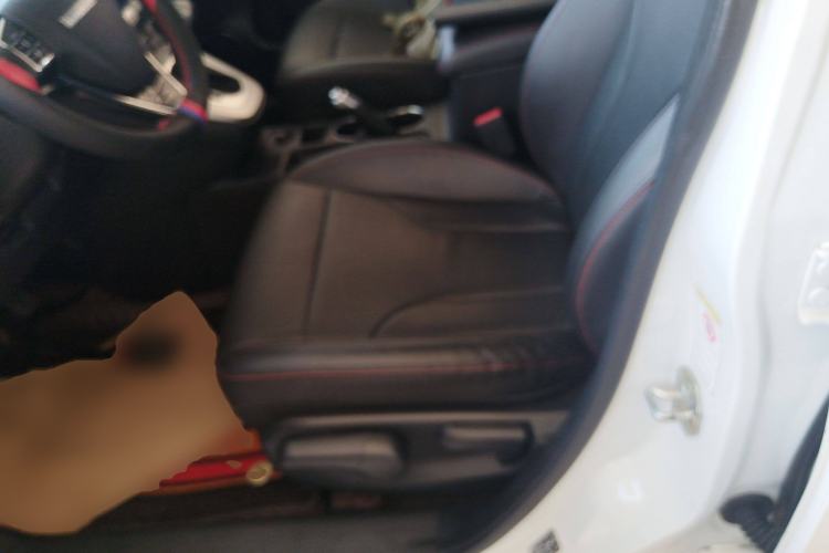 Used Haval M6 2018 Revised Version 1.5T DCT Two-Wheel Drive Elite Edition
