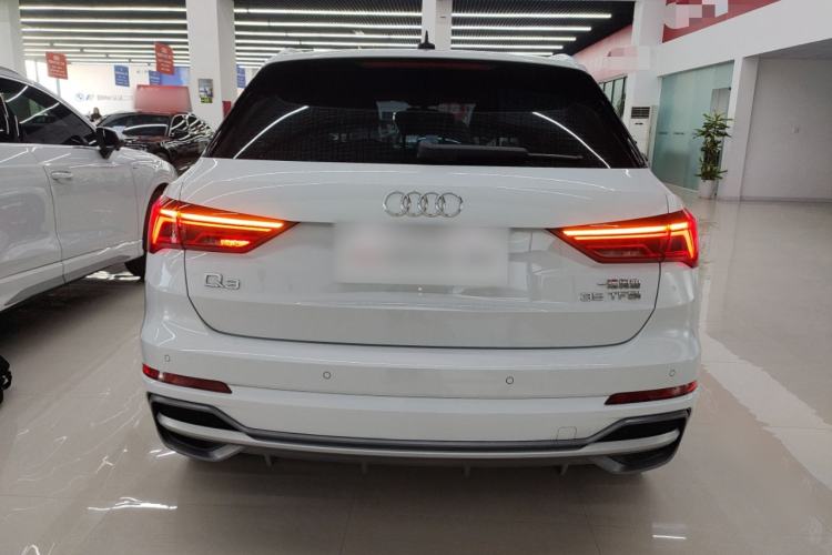 Used Audi Q3 2023 35 TFSI Fashion Dynamic Model (1.5T)
