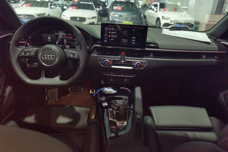 Used Audi A4L 2025 2 Million Units Enjoyment Version 40 TFSI Luxury Dynamic Edition
