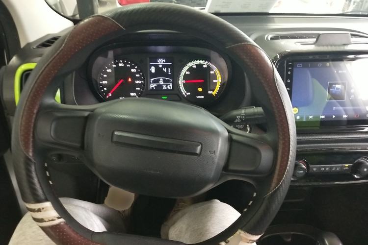 Used Roewe Clever 2021 302 km New Four-Seater Super-Efficient Version
