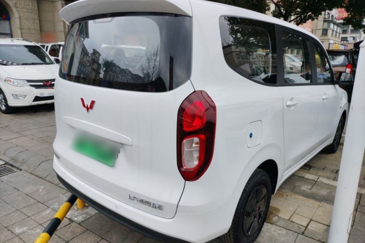 Used Wuling Hongguang New Energy 2025 Extended-Range Hybrid 50KM Comfort Version
