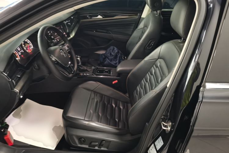 Used Volkswagen Passat 2019 330TSI Elite Edition China VI
