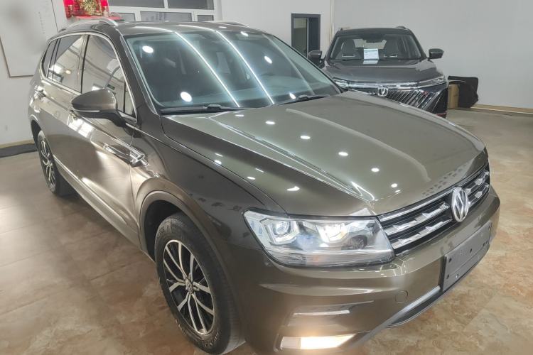 Used Volkswagen Tiguan L 2017 330TSI Automatic Two-Wheel Drive Luxury Edition