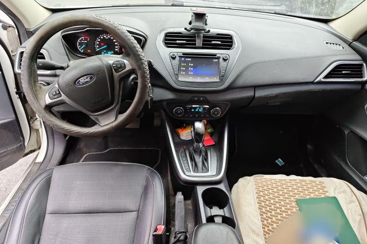 Used Ford Escort 2015 1.5L Automatic Fashion Model
