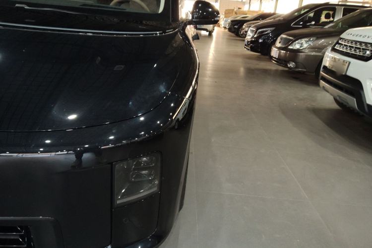 Used Li Auto Li Auto i8 2025 Standard Edition