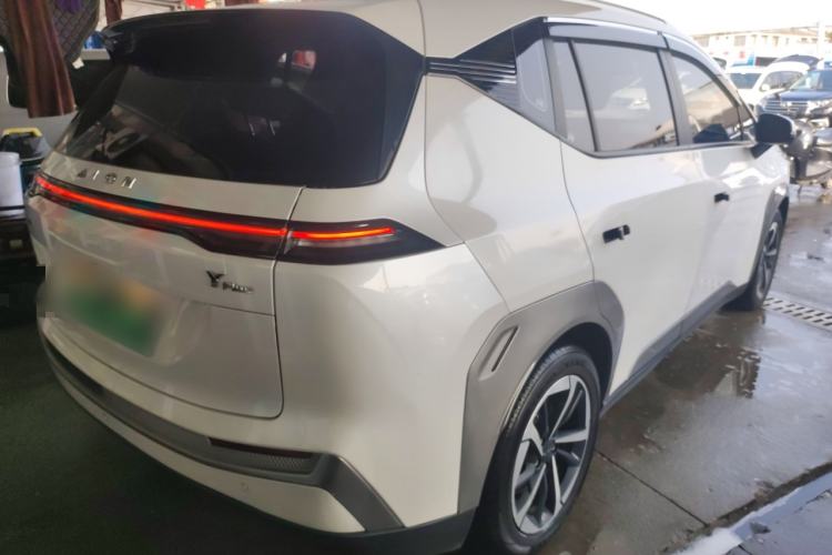 Used AION Y 2023 Plus 510 Smart Edition