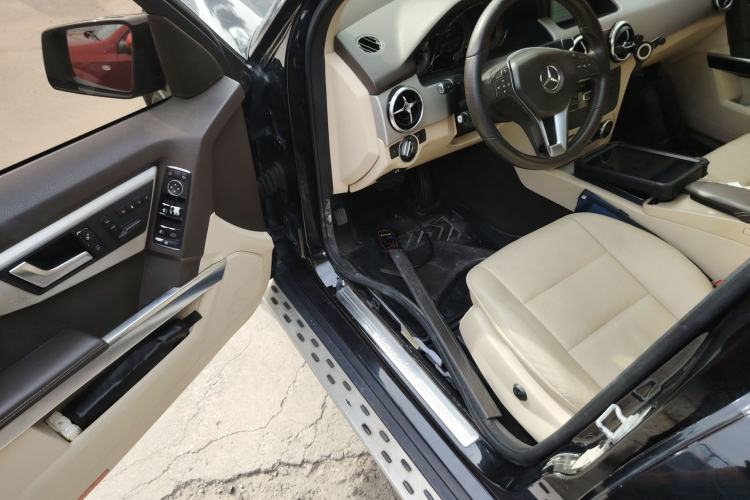 Used Mercedes-Benz GLK-Class 2014 GLK 260 4MATIC Dynamic Model