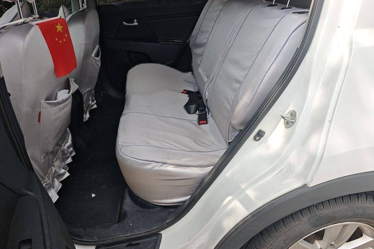 Used Kia Sportage R 2014 2.0L Manual Two-Wheel Drive GL Trim
