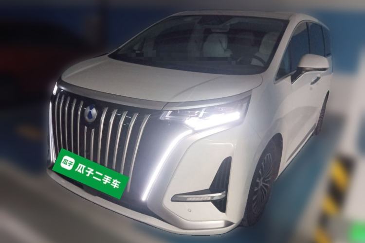 Used Denza D9 2022 EV 600 Four-Wheel Drive Flagship Model