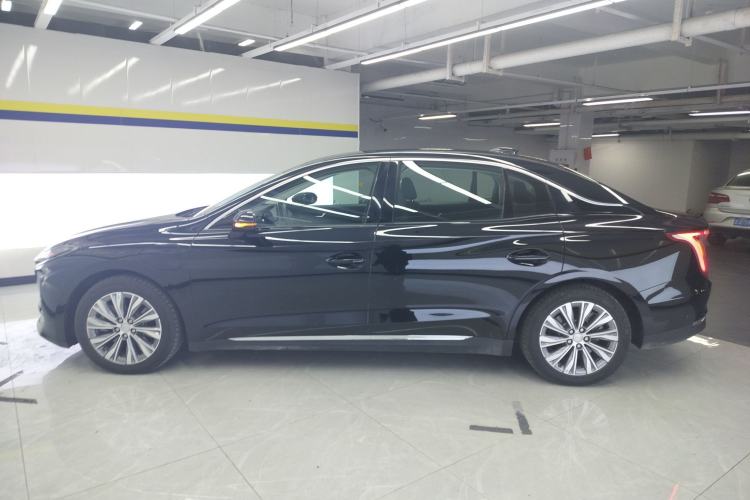 Used Hongqi E-QM5 2022 431 km Charge & Enjoy Edition
