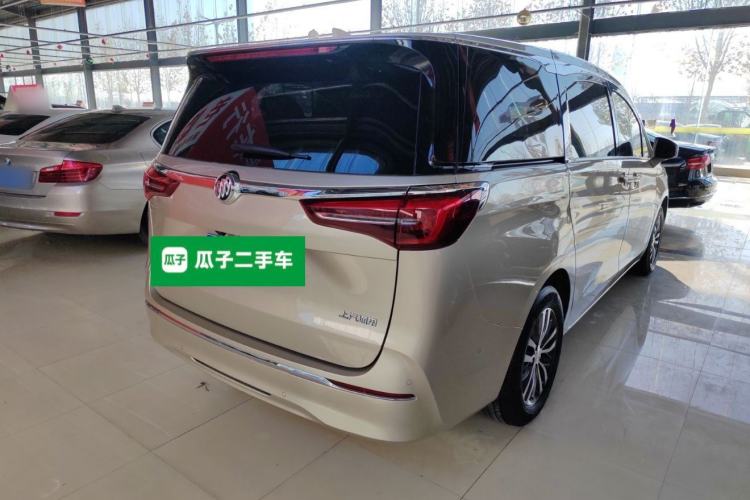 Used Buick GL8 2022 ES Landtrek 653T Luxury Edition