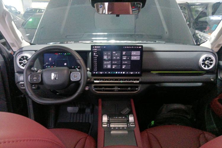 Used Tank 300 New Energy 2025 Hi4-T