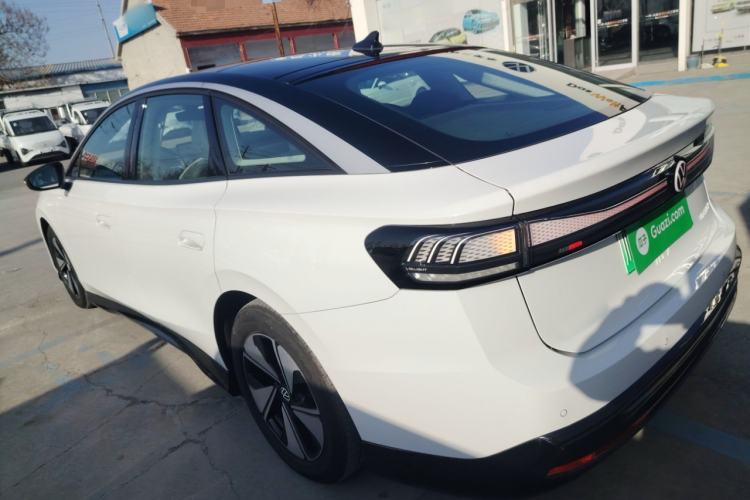 Used Volkswagen ID.7 VIZZION 2024 AIR model
