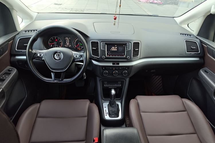 Used Volkswagen Sharan 2016 280TSI Enjoyment Model 7-Seater
