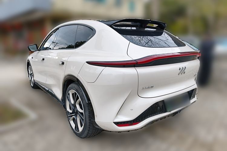 Used IM LS7 2023 90 kWh Elite Rear-Drive Version
