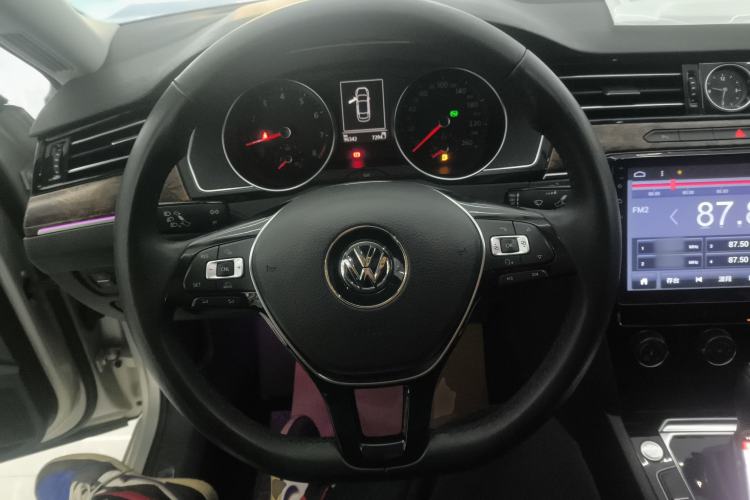 Used Volkswagen Magotan 2018 330TSI DSG Advanced Model
