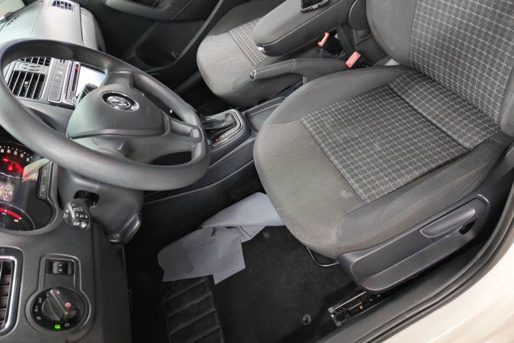 Used Volkswagen Polo 2014 1.6L Automatic Comfort Edition