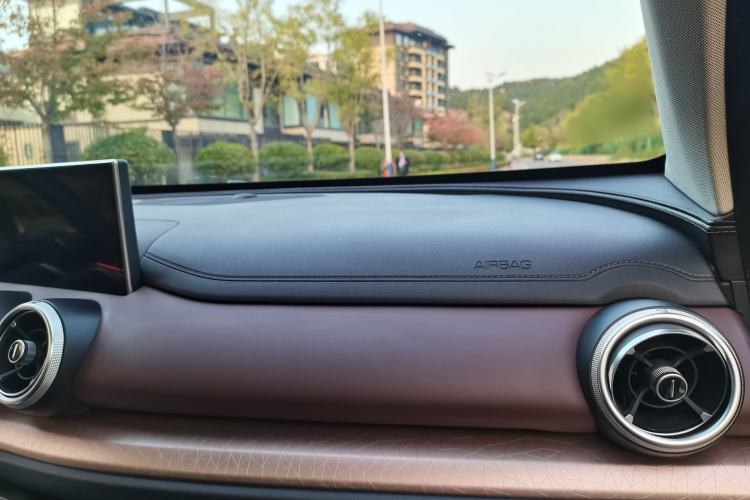 Used Wey VV5 2020 1.5T Two-Wheel Drive Color Pioneer
