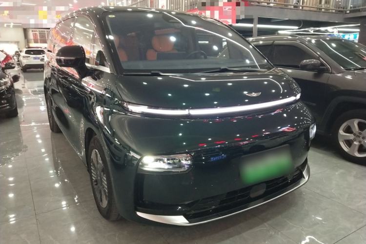 Used  LEVC L380 2024 140-Degree 6-Seater All-Wheel-Drive Ultra
