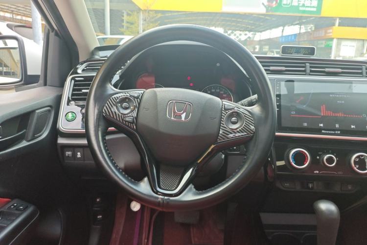 Used Honda Gienia 2017 1.5L CVT Comfort Version
