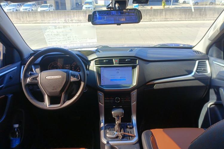 Used SAIC MAXUS T70 2021 2.0T Diesel Automatic 4x4 Elite Version with Long Bed and High Ground Clearance
