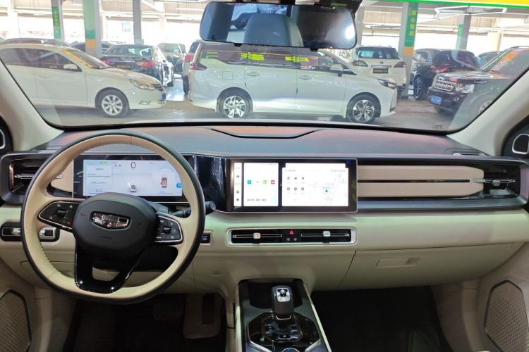 Used Geely Auto icon 2023 1.5TD Chocolate Smoothie Edition
