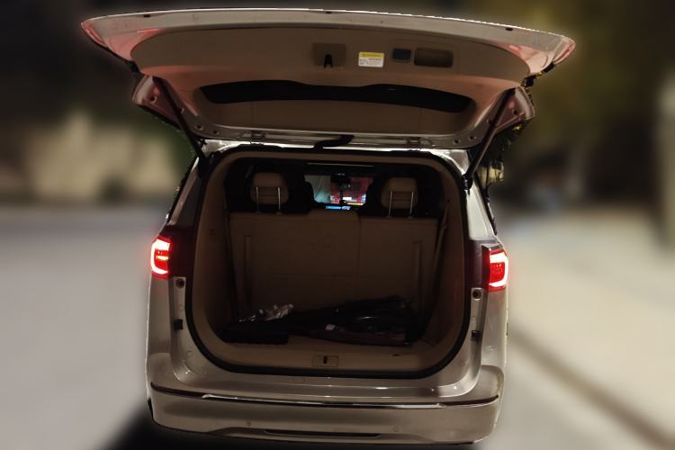 Used Buick GL8 2021 ES Land Cruiser 653T Luxury Edition