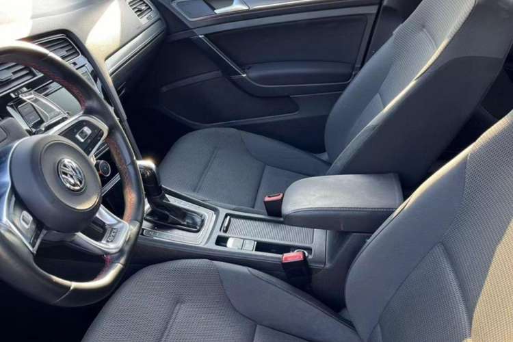 Used Volkswagen Golf 2015 1.4TSI Automatic Comfort Model
