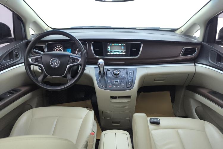 Used Buick GL8 2018 28T Luxury Model China VI Standard

