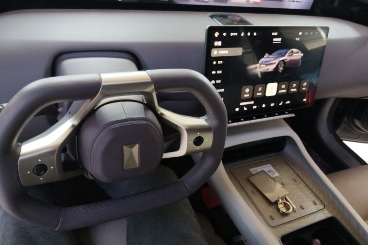 Used  12 2024 650 Three-Laser Four-Wheel Drive Performance Edition